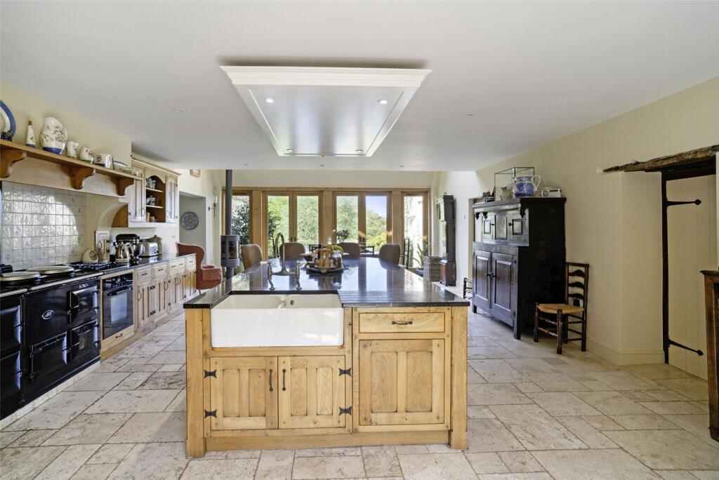 Kitchen/Dining