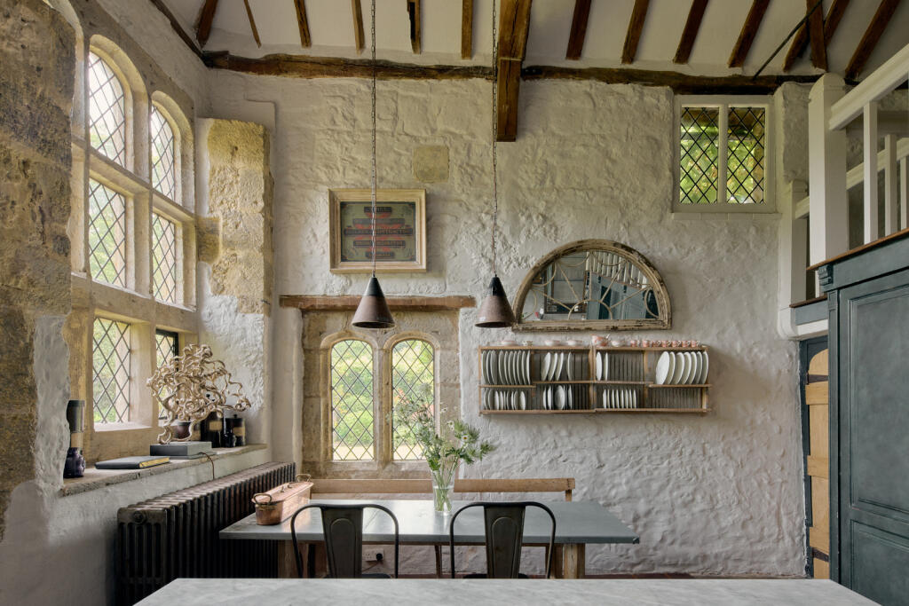 220509 - New Place Manor, Pulborough, RH20 20.jpg