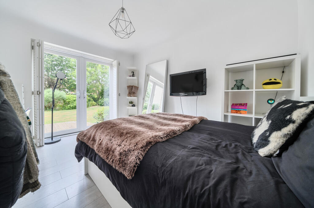 1300181-11-6841d8...