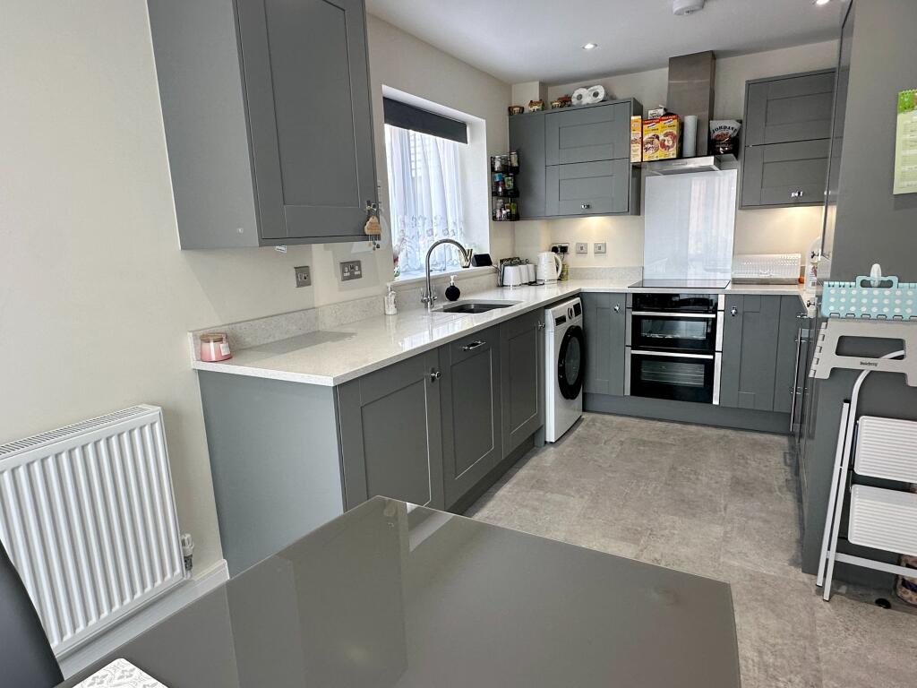 Dining/Kitchen