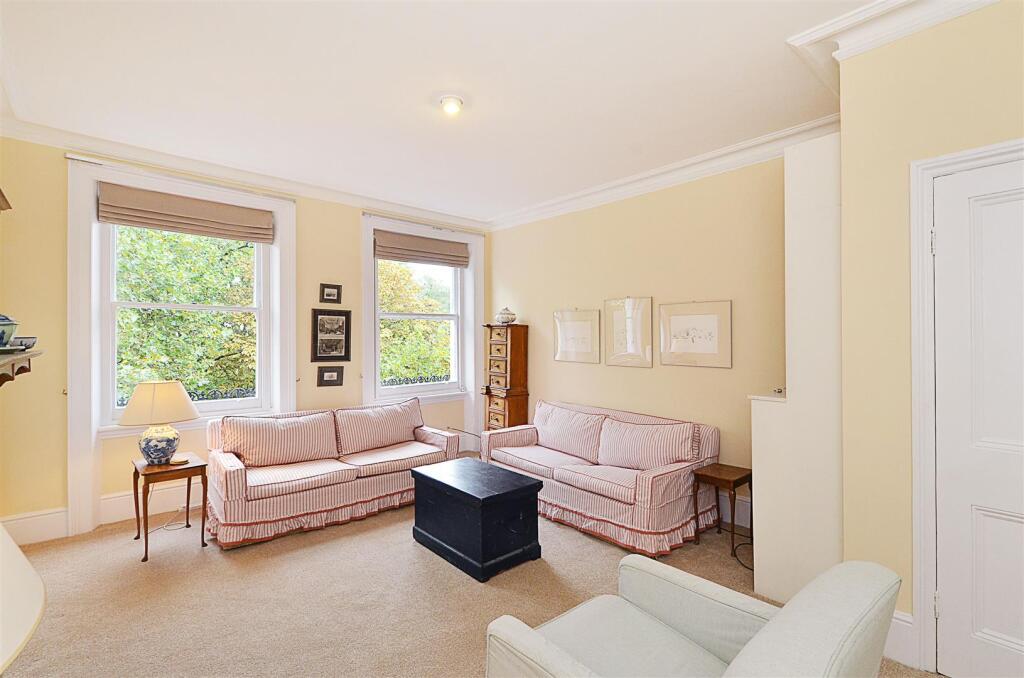 5-15-redcliffe-square-3 small.jpg