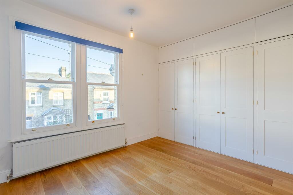 Bedroom 3 MR42.jpg