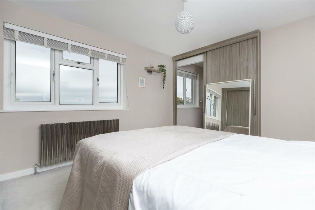 Bramleys Estate Agents - Maple Grove (36).jpg