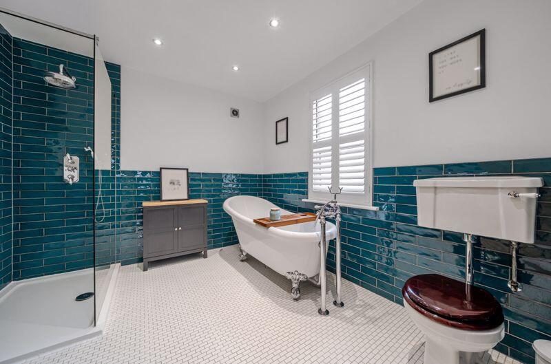 Bathroom angle 1