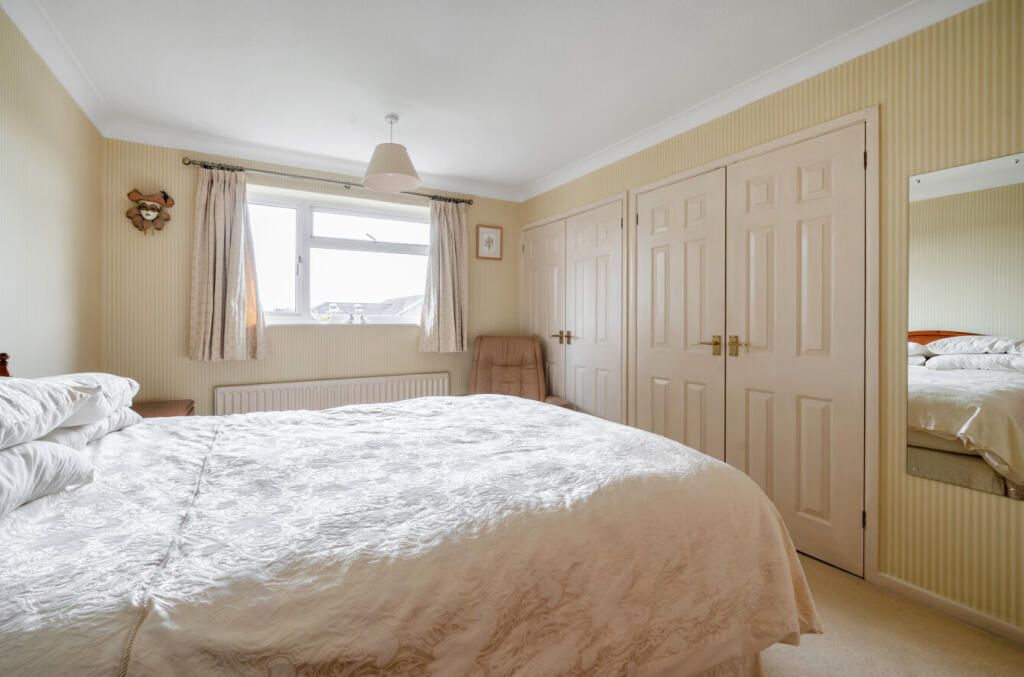 1343169-12-68a865...