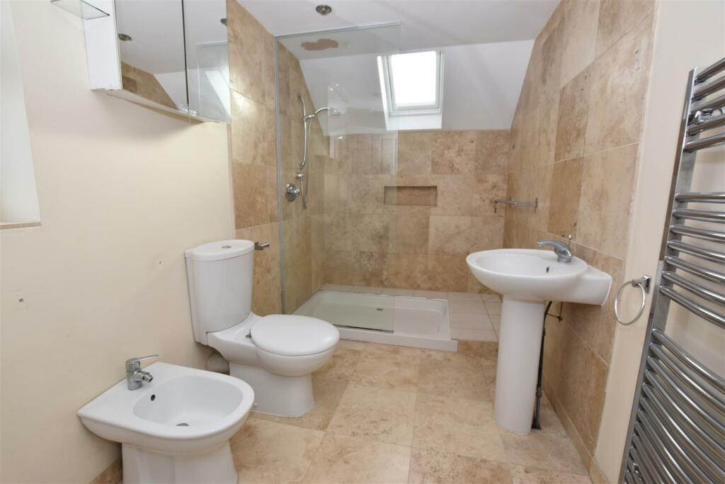 En Suite Master Bedroom.JPG