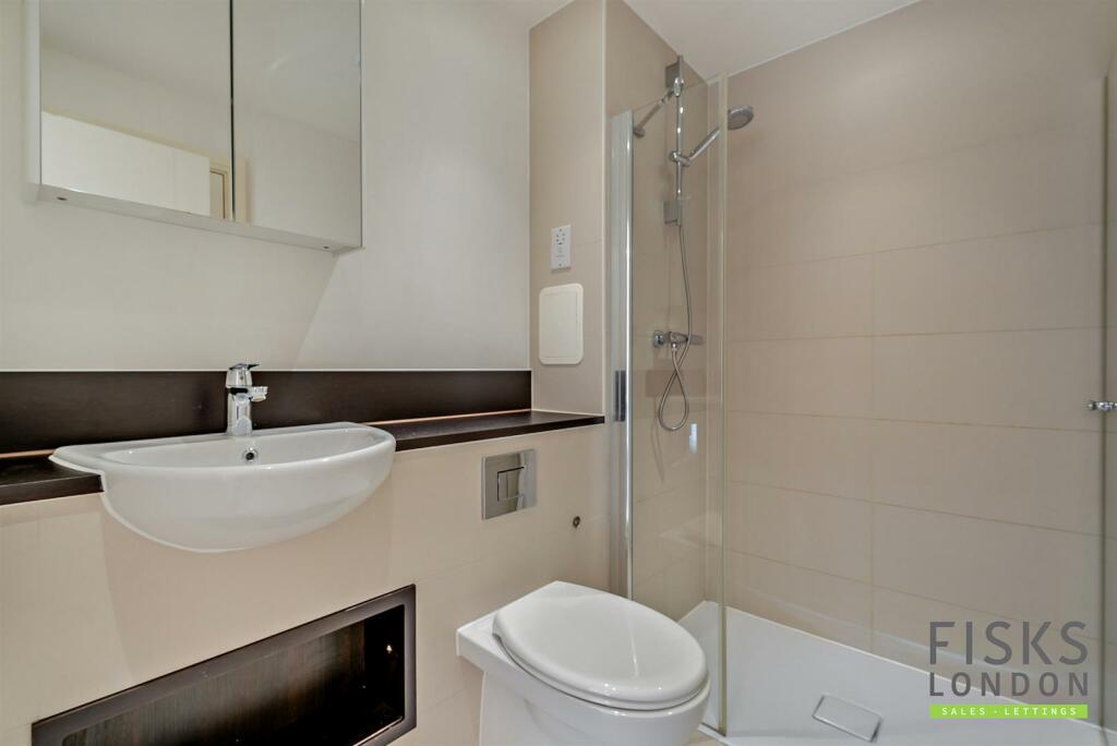 8614845-interior16-800.JPG