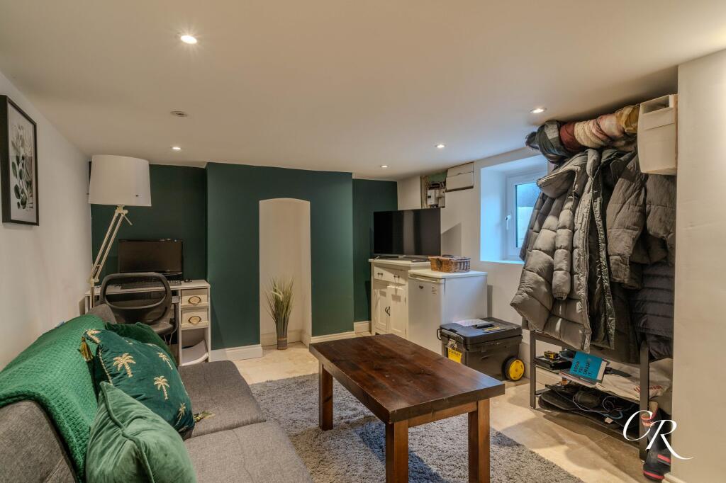 Bedroom 3 / Office