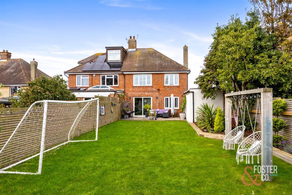 King George VI Drive, 39-023.JPG