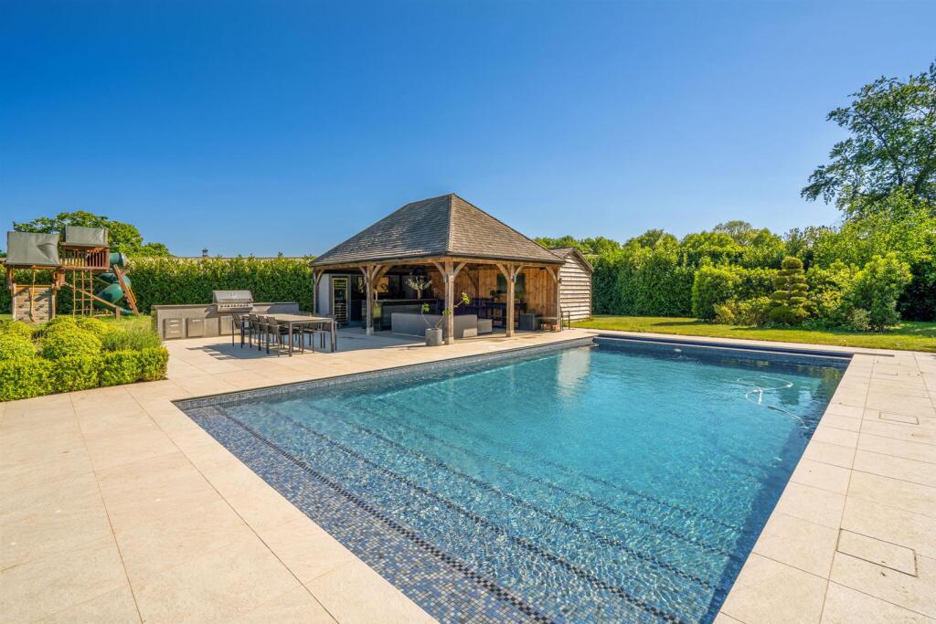 89978_Oakwood Barn Twelve Oaks Woodlands (2)_low.j