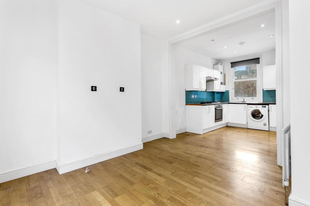 Kitchen/Reception