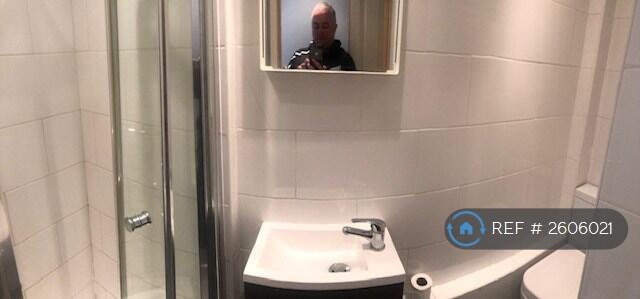 1st Floor Shower Room