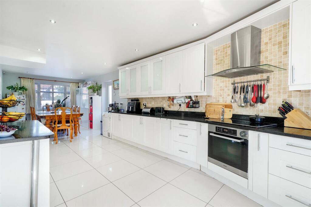 39 Carlton Avenue West - q3sgEHhveFzVyXRgGIx1.jpg