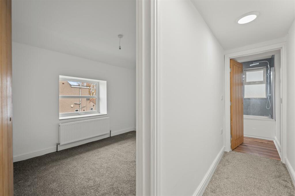 8 Bridle Road-20.jpg