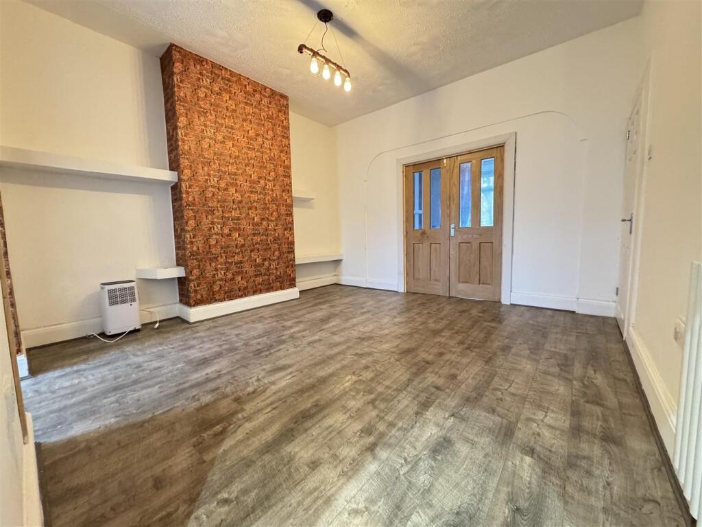 IMG_6032 (Large).JPG