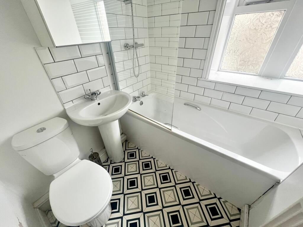 HOUSE BATHROOM