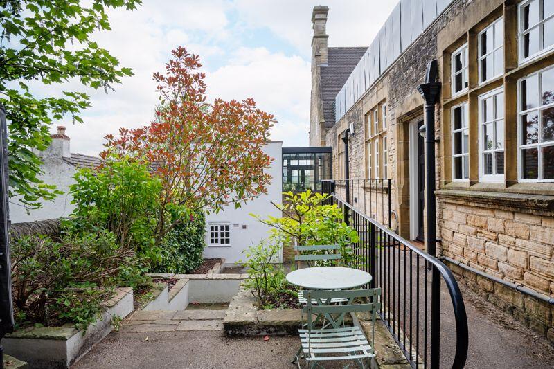 Private Courtyard