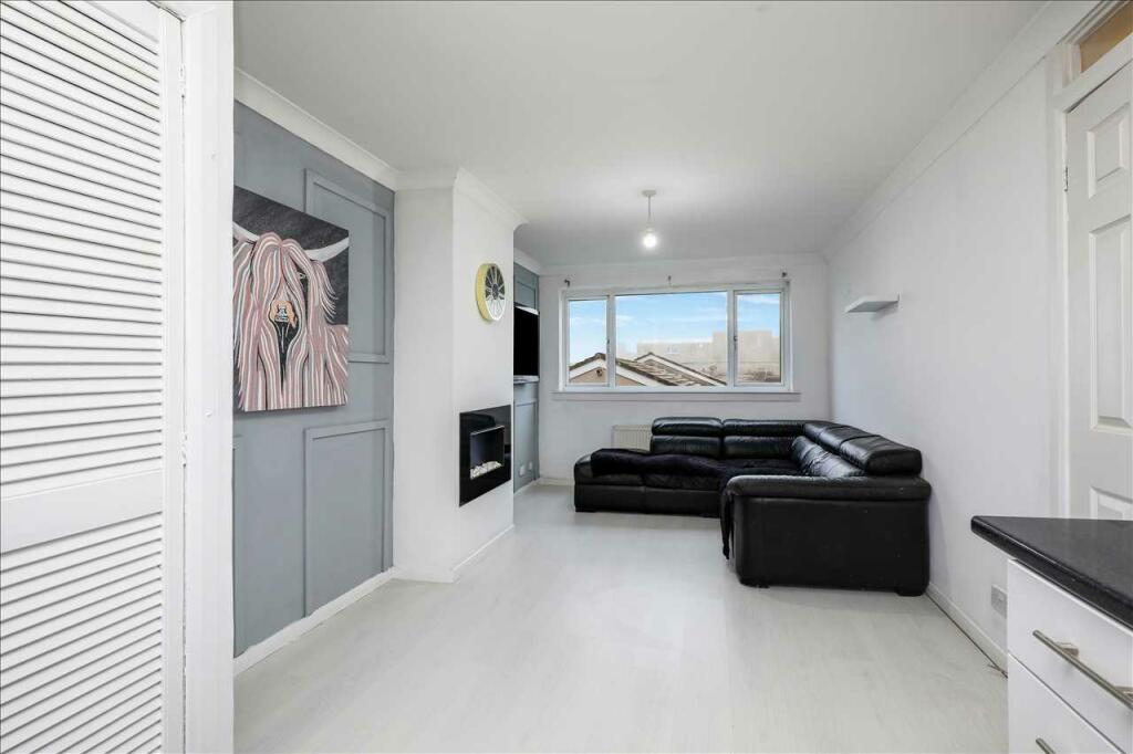 Lounge Area (2)