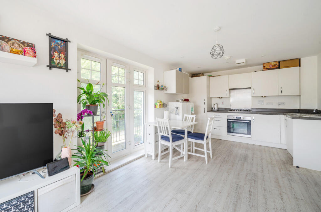 1309834-6-685035c...