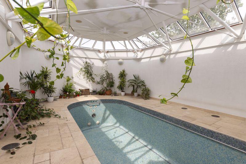 Hydrotherapy Pool