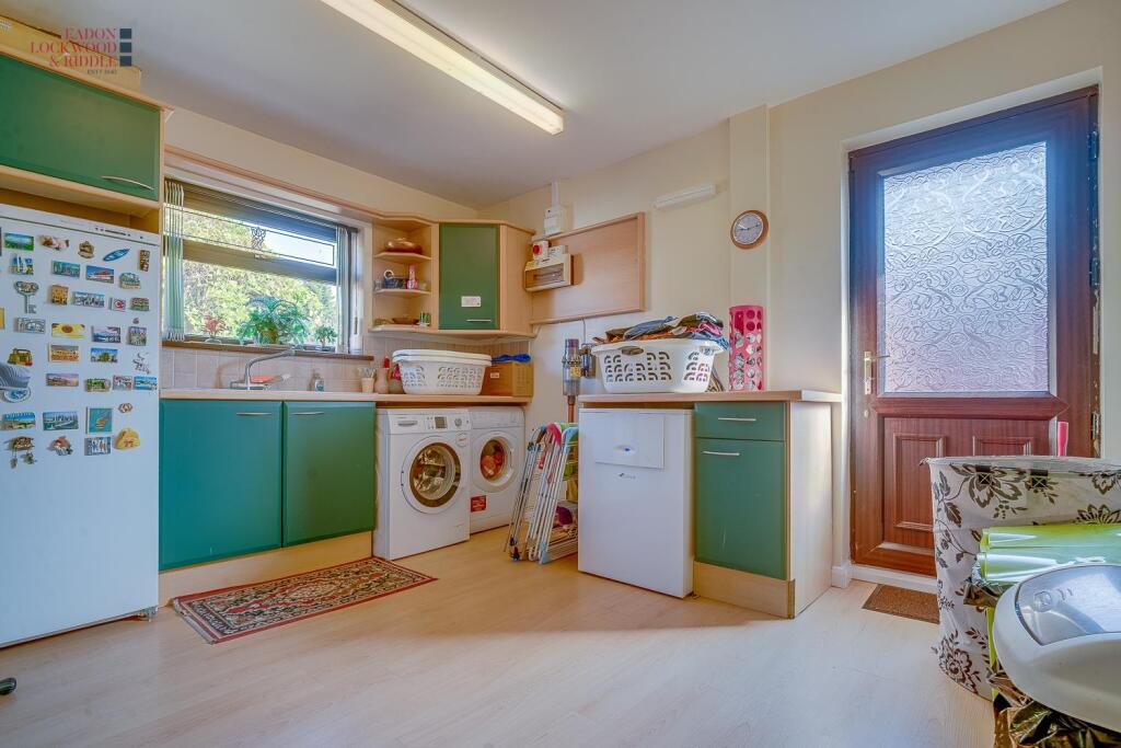 Utility room 1.1.jpg