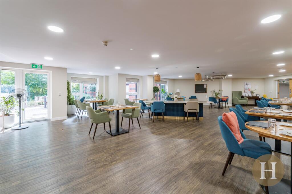 Hadleigh Estate Agents-23.jpg