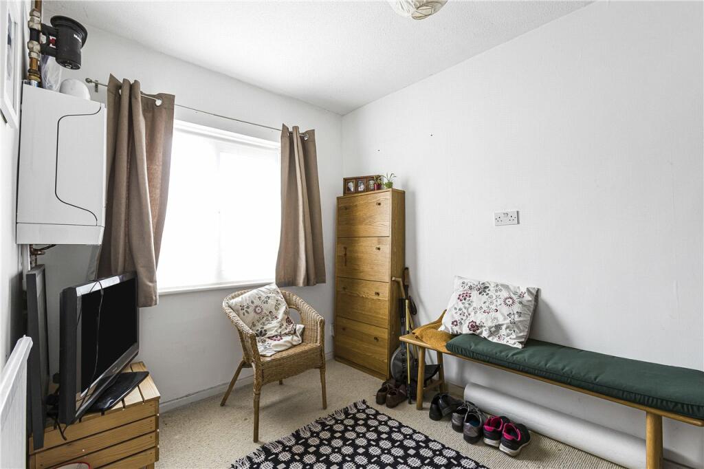 Bedroom/Study