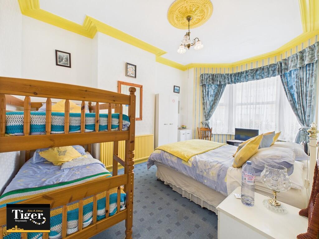 CAM03440G0-PR0383...