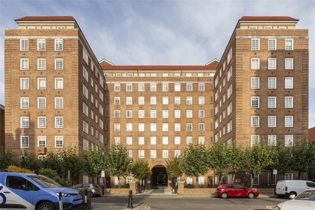 Swan Court