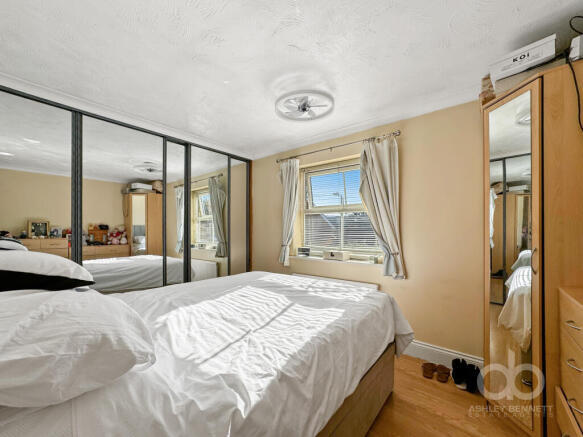 127762agx70394912img080000max656x437