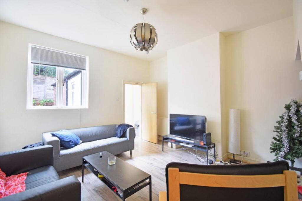 DSC_0142 (Medium).jpg