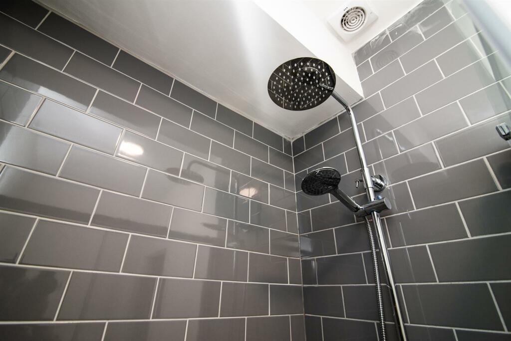 03 Bath.2.jpg