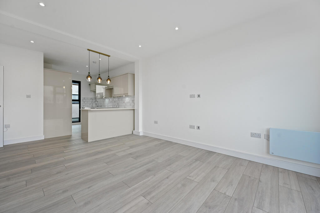 CS - Flat 6, 320 Station Road - 15 (1)