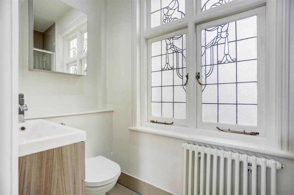 Ensuite.jpg