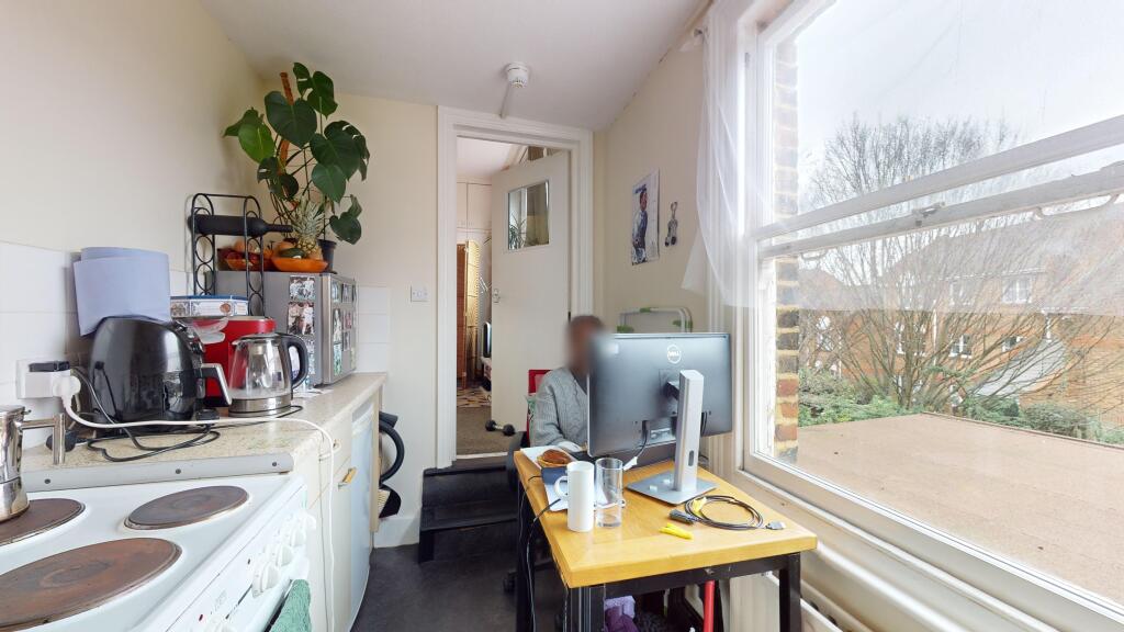 57 Larkfield Road, Richmond, Surrey, TW9 2PG