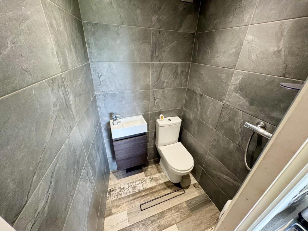 En-Suite to Garden Room