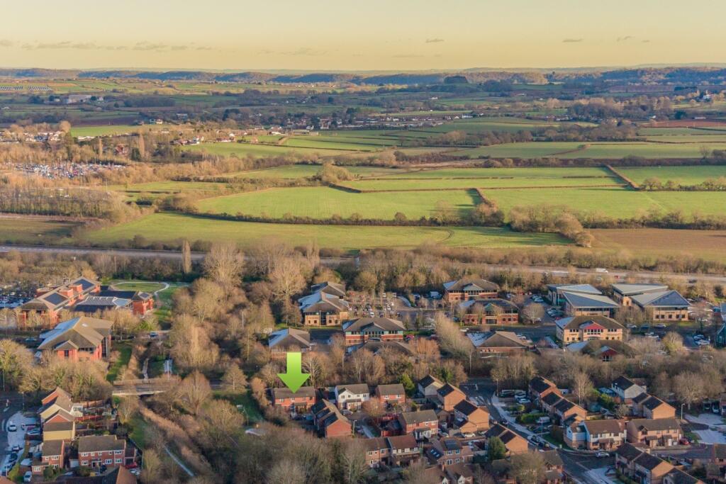 Ewemove Taunton Witham Close (15)