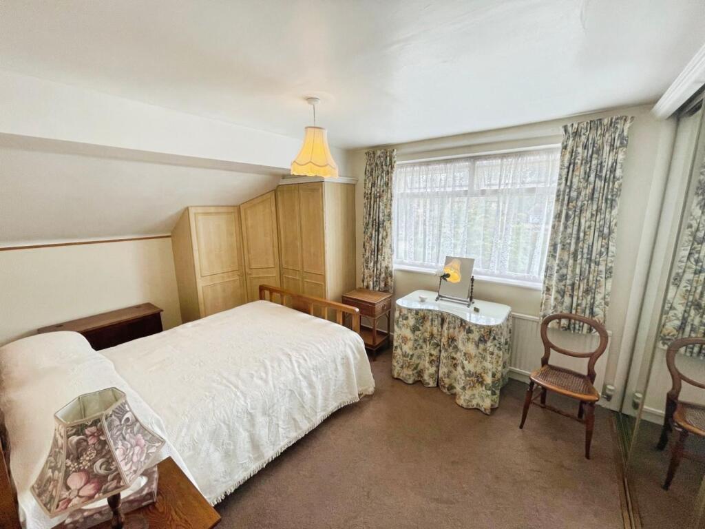 893c0da9--4533-8E59-227C034D5A4C-71609-000009F3404