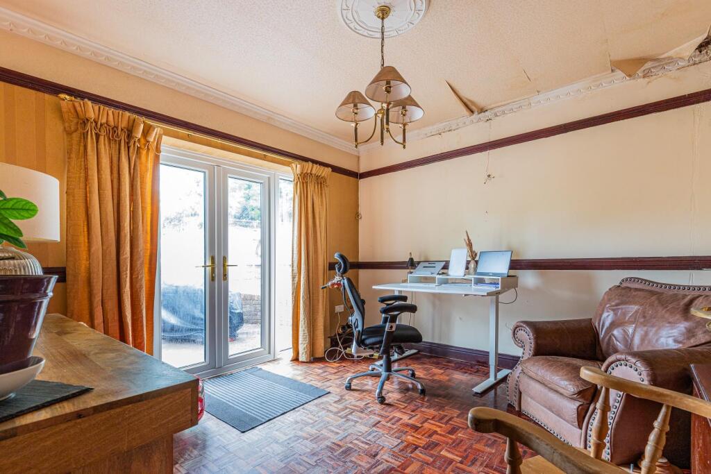 Smithies Avenue 29-16.jpg