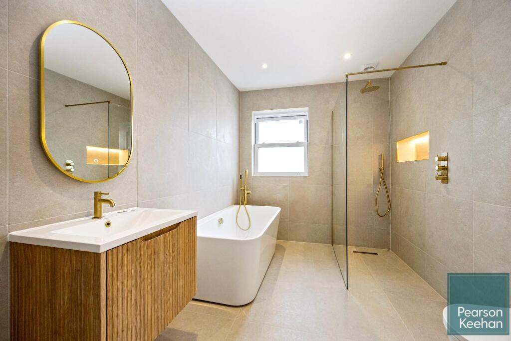 Mortimer Road, 3 Bathroom-034.JPG