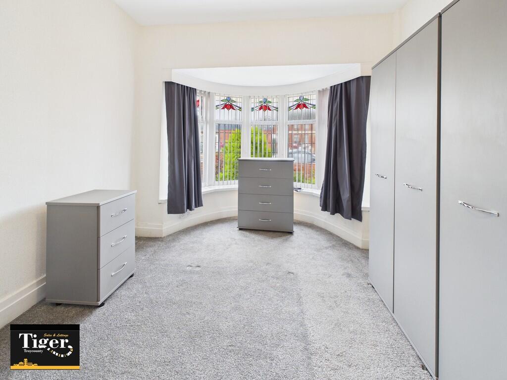 CAM02176G0-PR0724...