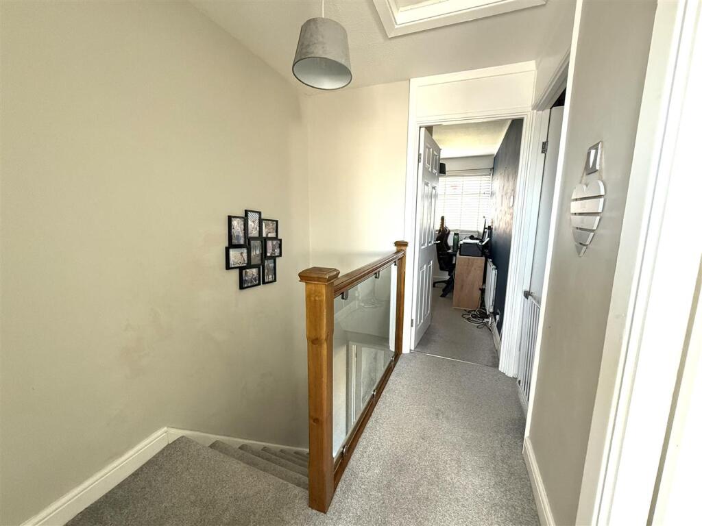 37 campbell close land.jpeg