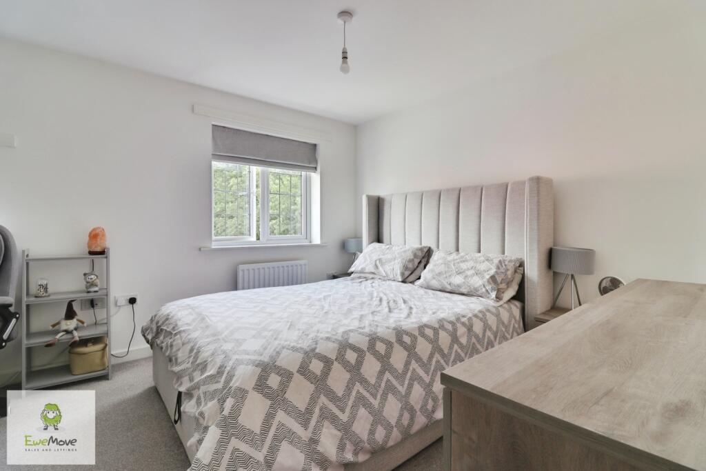 Bedroom 1 - EweMove Cannock