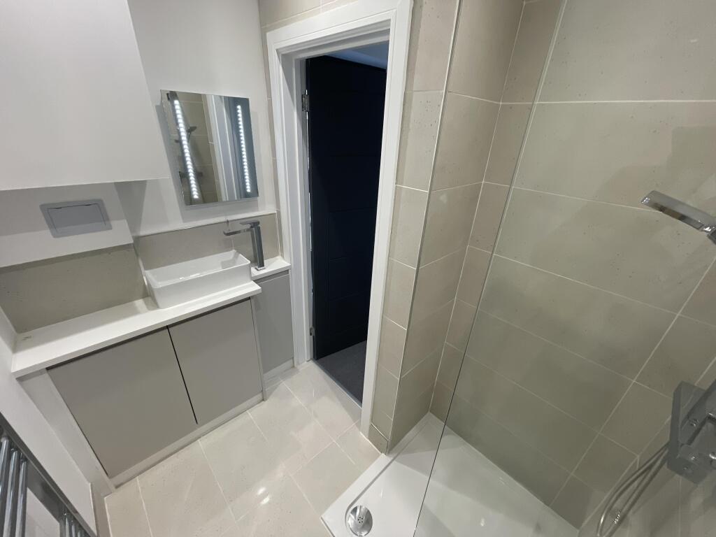 En-suite Bathroom