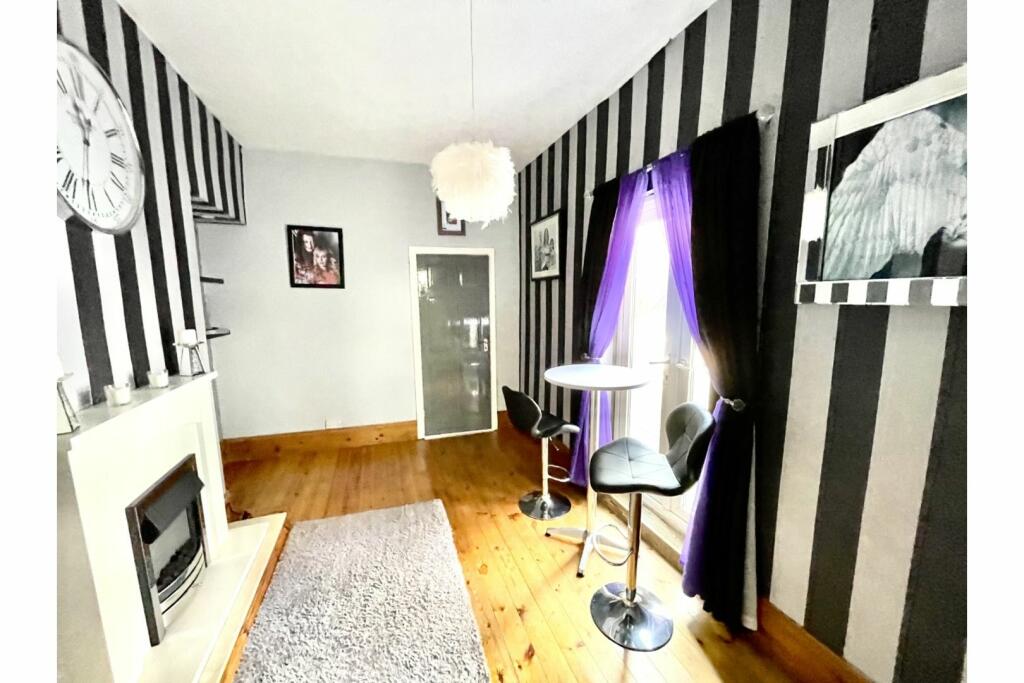 Breakfast Room