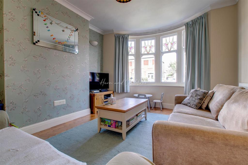 St Agnes, Heath, HernCrabtree, (3).jpg