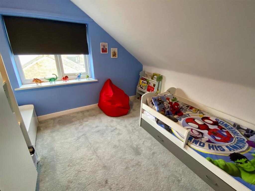 bed 3.jpg