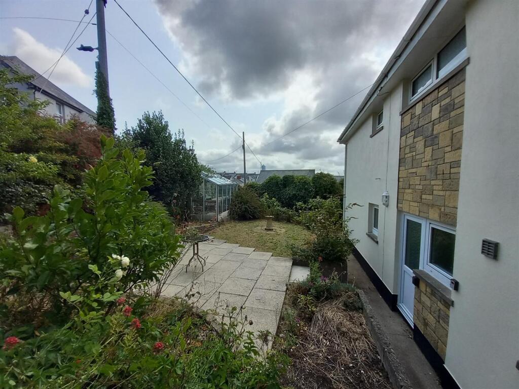 Mill House Gdn 8.jpg