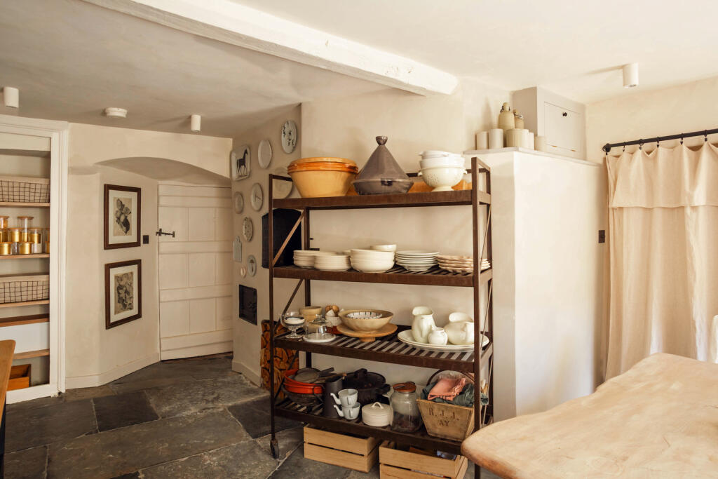 314133 - a0OP6000003OaT9MAK_N24.jpg