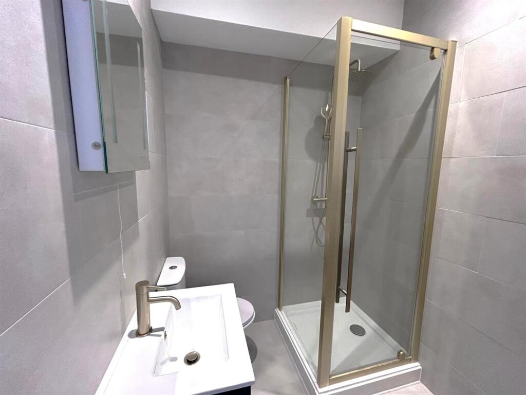 Room 4